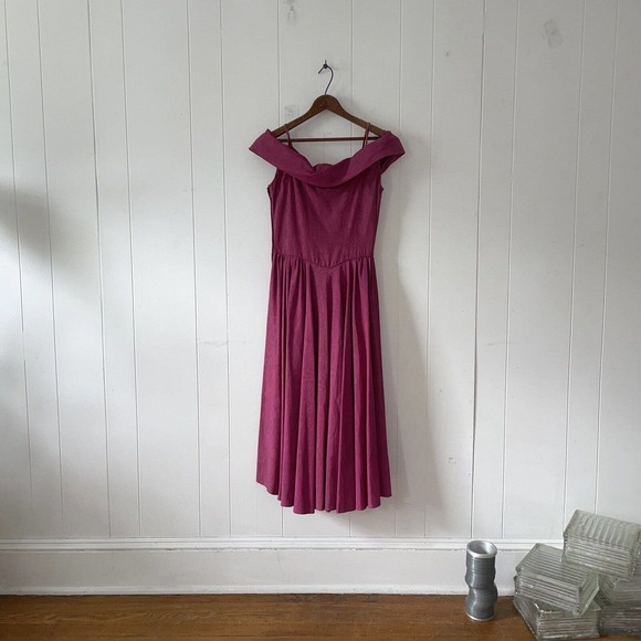 Vintage 1930s-1950s Fuschia Moire Evening/Formal/Cocktail Dress Off Shoulder - Picture 4 of 7